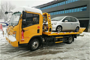 乌兰附近道路救援服务